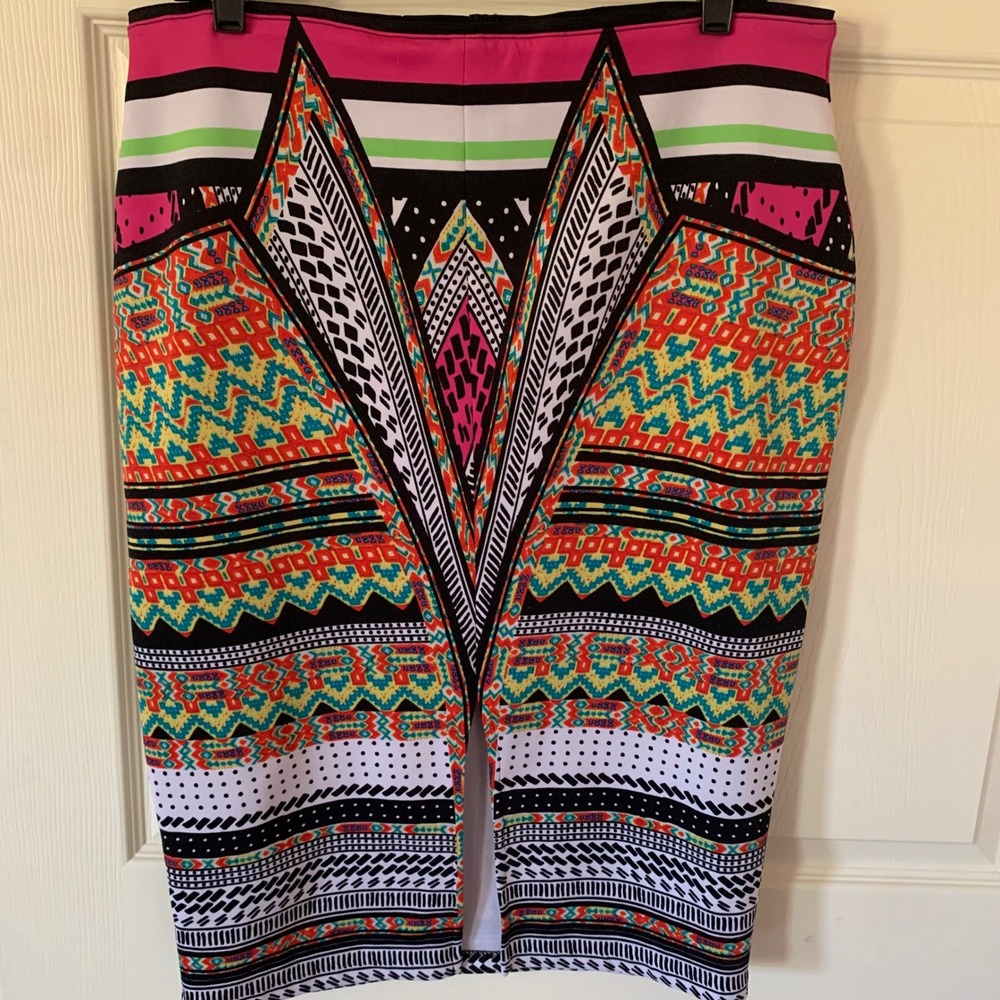 Bisou Bisou L Pencil Skirt Multi Color Tribal Geometric Print RN93677